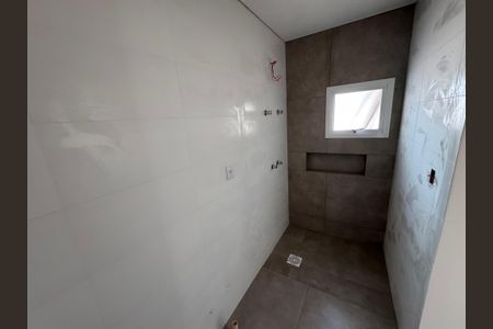 Casa à venda com 117m², 3 quartos e 2 vagasBanheiro da Suíte