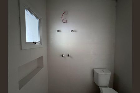 Casa à venda com 117m², 3 quartos e 2 vagasBanheiro