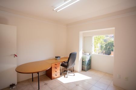 Casa para alugar com 220m², 4 quartos e 2 vagasQuarto 1