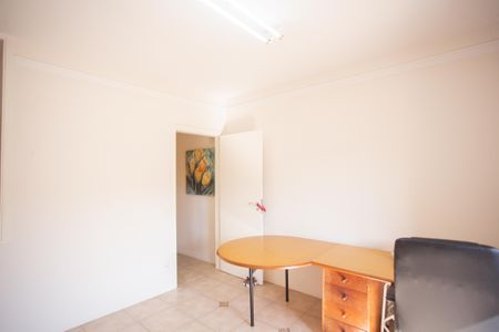 Casa para alugar com 220m², 4 quartos e 2 vagasQuarto 1