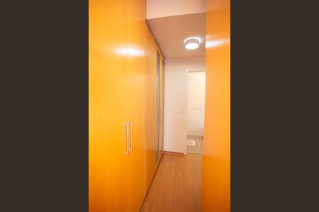 Casa para alugar com 220m², 4 quartos e 2 vagasSuíte