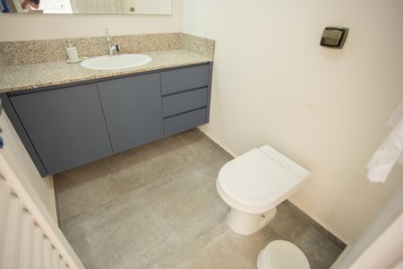 Casa para alugar com 220m², 4 quartos e 2 vagasLavabo