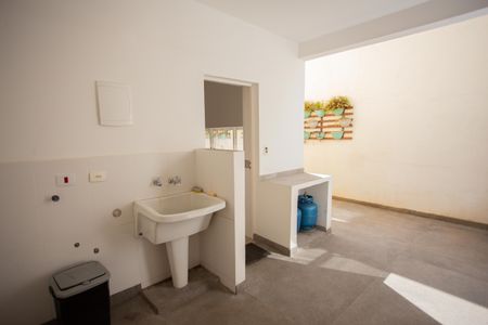 Casa para alugar com 220m², 4 quartos e 2 vagasÁrea de Serviço