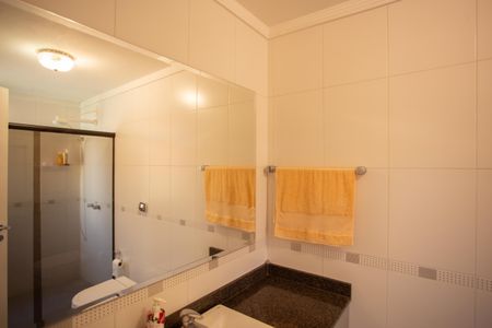 Casa para alugar com 220m², 4 quartos e 2 vagasBanheiro da Suíte