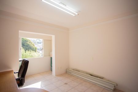 Casa para alugar com 220m², 4 quartos e 2 vagasQuarto 1