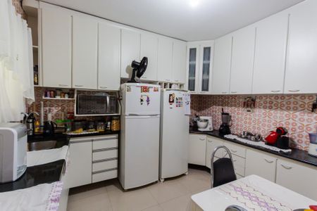 Casa à venda com 150m², 2 quartos e 2 vagasCozinha