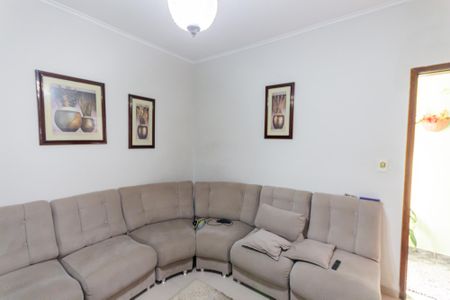 Casa à venda com 150m², 2 quartos e 2 vagasSala