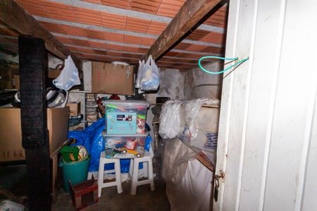 Casa à venda com 150m², 2 quartos e 2 vagasQuarto de Serviço