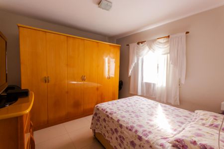 Quarto 1 de casa à venda com 2 quartos, 150m² em Jardim Itapoan, Santo André