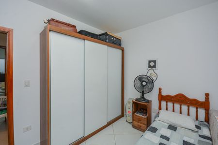 Quarto  de casa para alugar com 2 quartos, 90m² em Jardim Regis, São Paulo