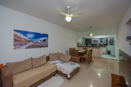 Sala de casa para alugar com 2 quartos, 90m² em Jardim Regis, São Paulo