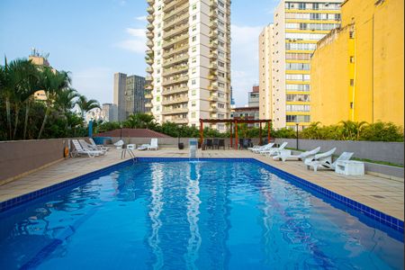 Apartamento para alugar com 32m², 1 quarto e 1 vaga Apartamento para alugar com 32m², 1 quarto e 1 vagaÁrea comum - Piscina