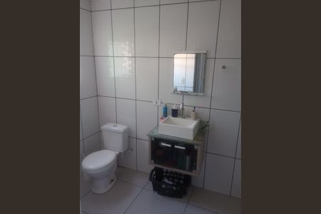 Casa à venda com 230m², 4 quartos e 1 vagaBanheiro