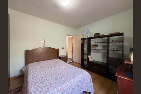 Casa à venda com 378m², 3 quartos e 11 vagasQuarto 1