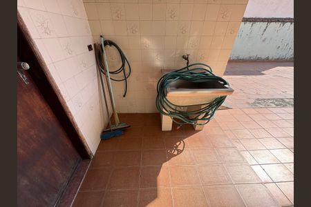 Casa à venda com 378m², 3 quartos e 11 vagasÁrea de Serviço 2