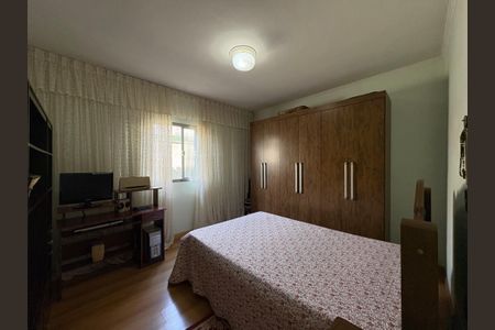 Casa à venda com 378m², 3 quartos e 11 vagasQuarto 1