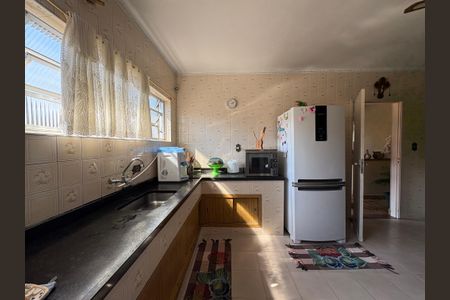 Casa à venda com 378m², 3 quartos e 11 vagasCozinha