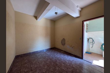 Casa à venda com 378m², 3 quartos e 11 vagasQuarto de Serviço