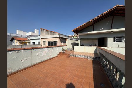 Casa à venda com 378m², 3 quartos e 11 vagasVaranda
