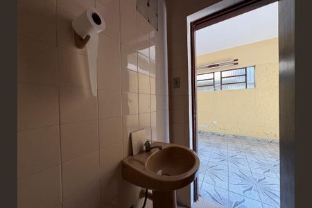 Casa à venda com 378m², 3 quartos e 11 vagasBanheiro de Serviço