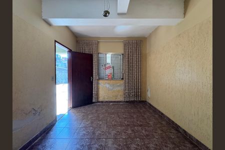 Casa à venda com 378m², 3 quartos e 11 vagasQuarto de Serviço