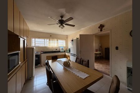 Casa à venda com 378m², 3 quartos e 11 vagasCozinha