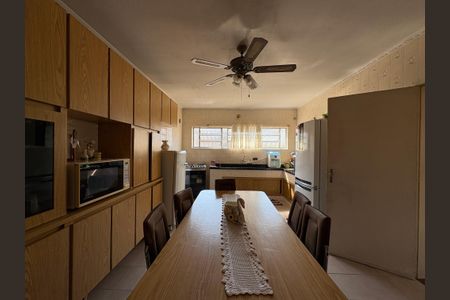 Casa à venda com 378m², 3 quartos e 11 vagasCozinha