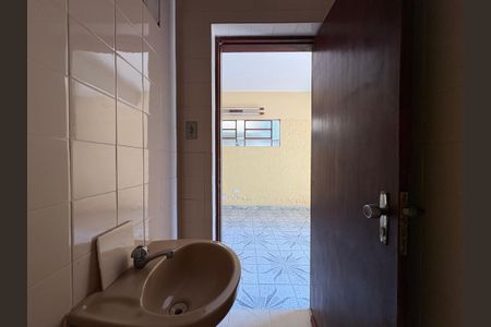 Casa à venda com 378m², 3 quartos e 11 vagasBanheiro de Serviço