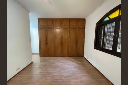 Casa à venda com 300m², 6 quartos e 4 vagasQuarto 1