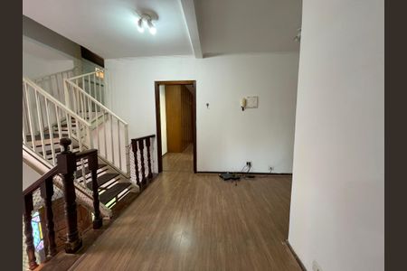 Casa à venda com 300m², 6 quartos e 4 vagasHall quartos