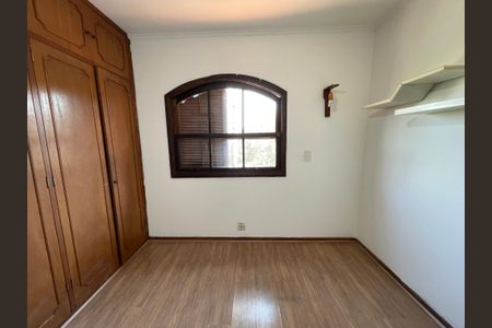 Casa à venda com 300m², 6 quartos e 4 vagasQuarto 5