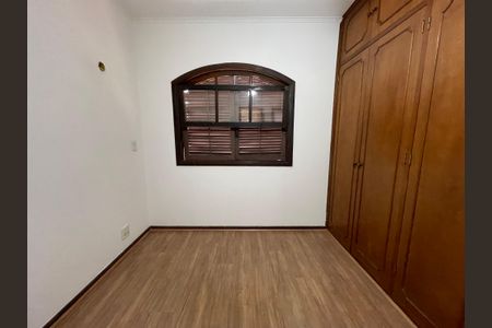 Casa à venda com 300m², 6 quartos e 4 vagasQuarto 2