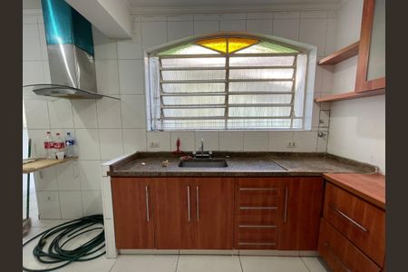 Casa à venda com 300m², 6 quartos e 4 vagasCozinha