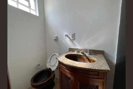 Casa à venda com 300m², 6 quartos e 4 vagasÁrea comum