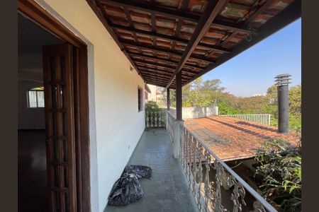 Varanda Sala de casa à venda com 6 quartos, 300m² em Cidade São Francisco, São Paulo