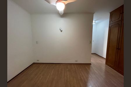 Casa à venda com 300m², 6 quartos e 4 vagasQuarto 1