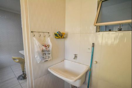 Apartamento à venda com 55m², 2 quartos e 1 vagaCozinha e Área de Serviço