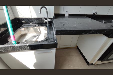 Apartamento para alugar com 42m², 2 quartos e sem vagaCozinha e Área de Serviço