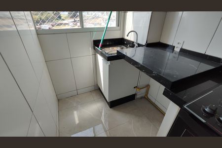 Apartamento para alugar com 42m², 2 quartos e sem vagaCozinha e Área de Serviço