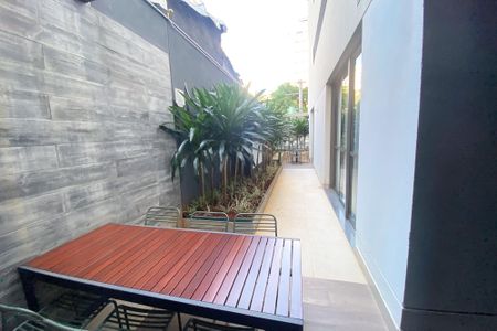 Apartamento à venda com 26m², 1 quarto e sem vagaÁrea comum - Churrasqueira