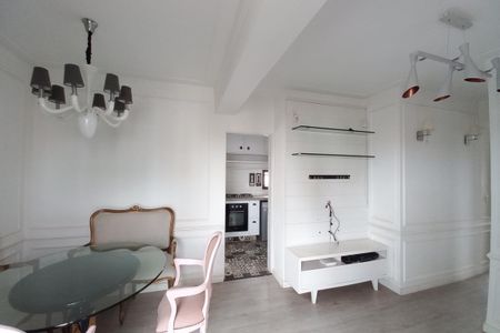 Sala de apartamento à venda com 1 quarto, 67m² em Cambuí, Campinas