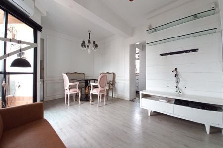 Sala de apartamento à venda com 1 quarto, 67m² em Cambuí, Campinas