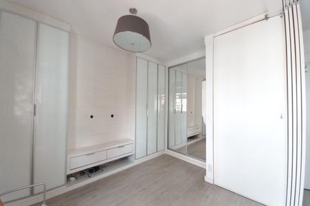 Apartamento à venda com 67m², 1 quarto e 1 vagaCloset da suíte