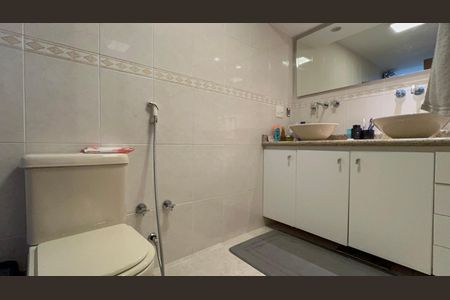 Apartamento à venda com 80m², 2 quartos e 1 vagaBanheiro