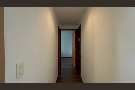 Corredor de apartamento à venda com 2 quartos, 80m² em Pinheiros, São Paulo