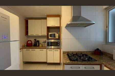 Apartamento à venda com 80m², 2 quartos e 1 vagaCozinha
