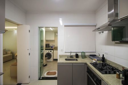 Casa à venda com 90m², 3 quartos e 2 vagas Casa à venda com 90m², 3 quartos e 2 vagasCozinha