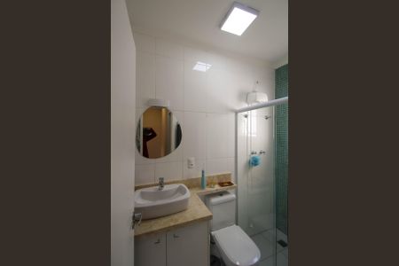 Casa à venda com 90m², 3 quartos e 2 vagas Casa à venda com 90m², 3 quartos e 2 vagasBanheiro