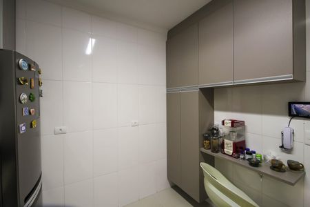 Casa à venda com 90m², 3 quartos e 2 vagas Casa à venda com 90m², 3 quartos e 2 vagasCozinha
