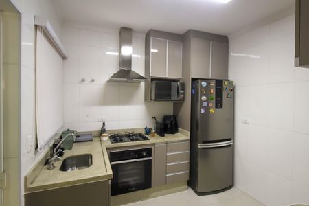 Casa à venda com 90m², 3 quartos e 2 vagas Casa à venda com 90m², 3 quartos e 2 vagasCozinha